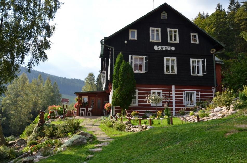 Chata Aurora, Pec pod Sněžkou
