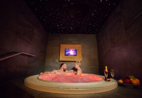 Privátní vířivka v Krkonošském wellness