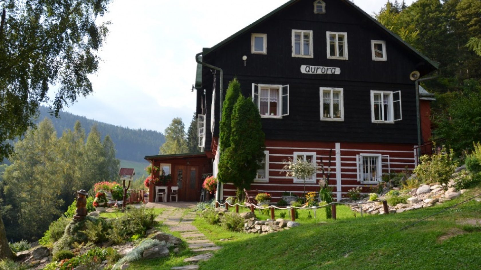 Chata Aurora, Pec pod Sněžkou